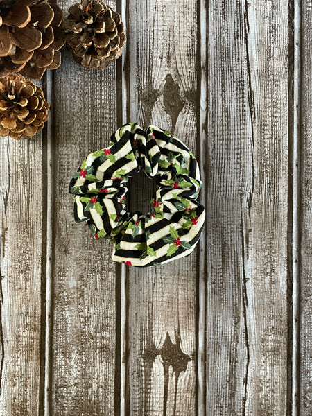 Mistletoe Scrunchie CLEARANCE