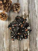 Sandy Scrunchie CLEARANCE